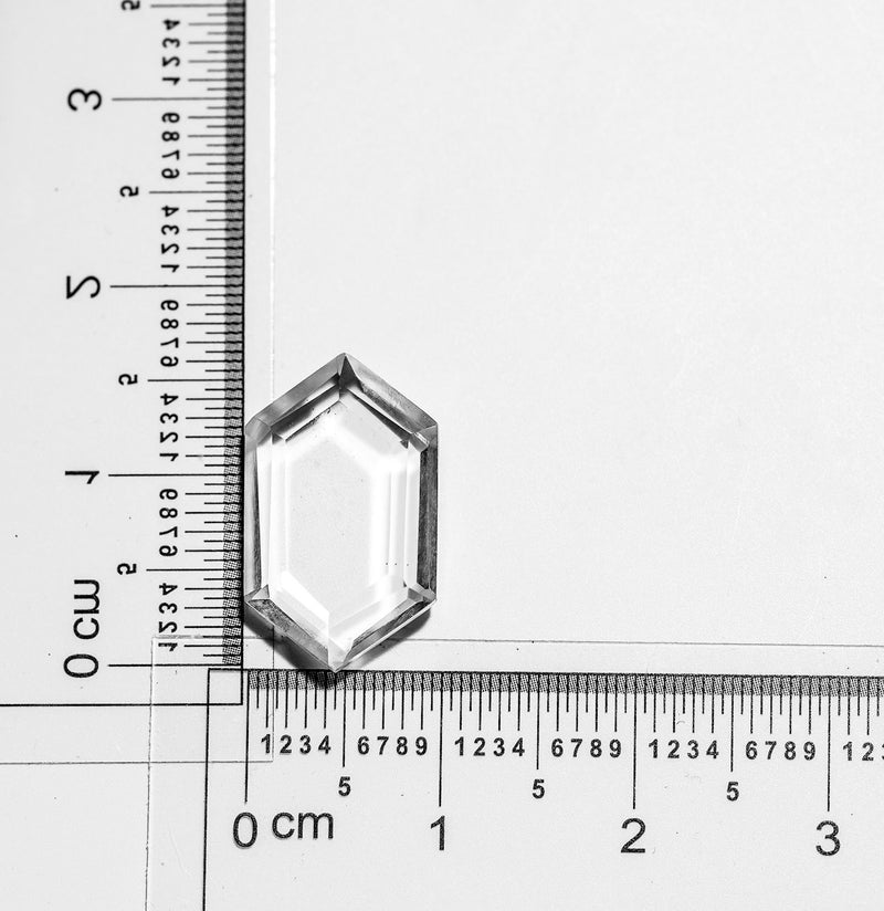 M - Fancy Cut Flat-Backed Stone