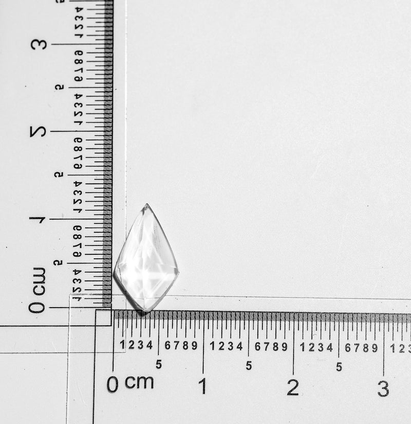 H - Fancy Cut Flat-Backed Stone